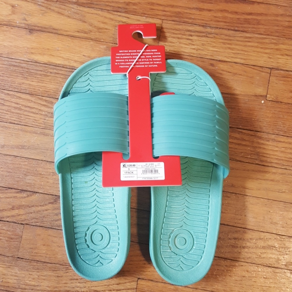 Hunter for Target Turquoise Slides ☀️Host Pick☀️